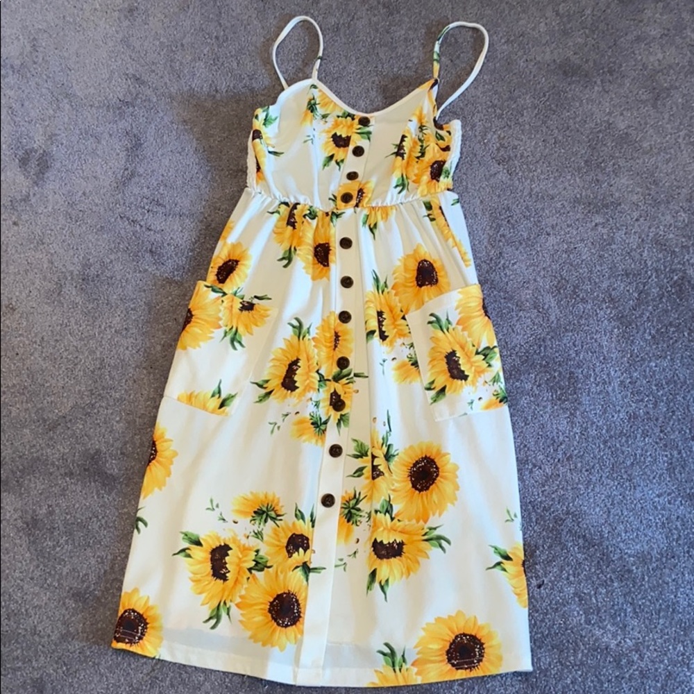 Women’s sunflower dress